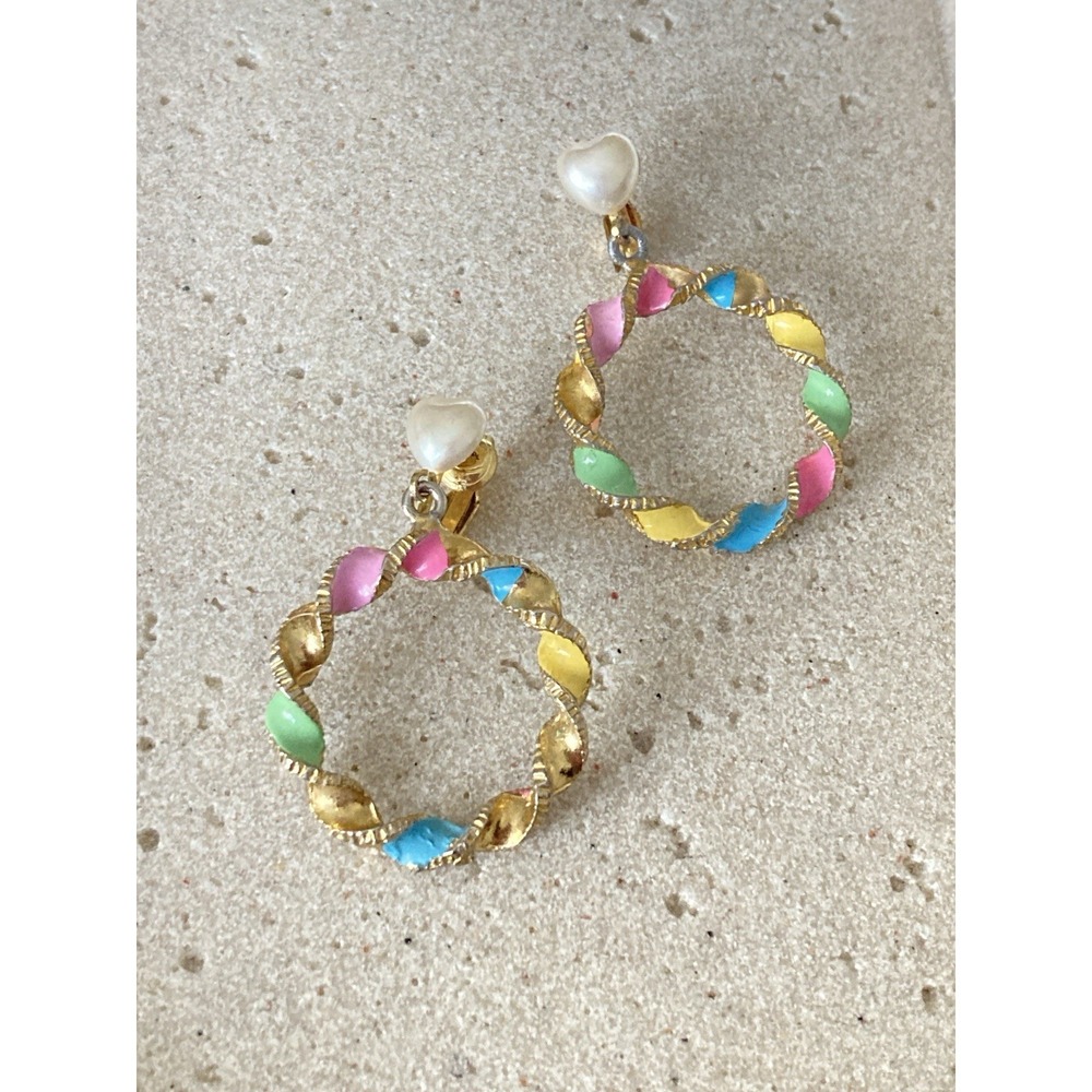 Vintage Colorful Enamel Heart Hoop Dangle Earrings Gold Tone Clip On Pastel‎